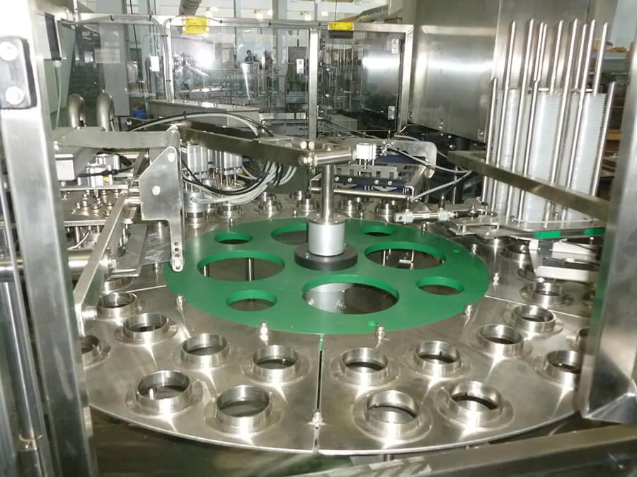 Rotary Filling and Sealing Machine — view 5